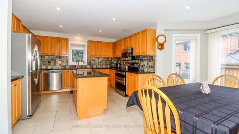 Photo 13 at 37 Falling Brook Drive, Bayshore, Barrie