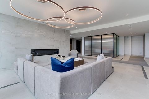 Photo 4 at 419 - 185 Deerfield Road, Central Newmarket, Newmarket