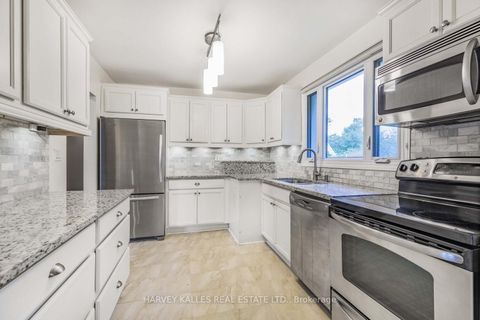 Photo 6 at 246 Brighton Avenue, Bathurst Manor, Toronto