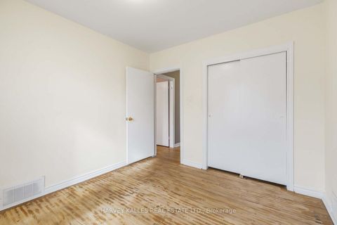 Photo 13 at 246 Brighton Avenue, Bathurst Manor, Toronto