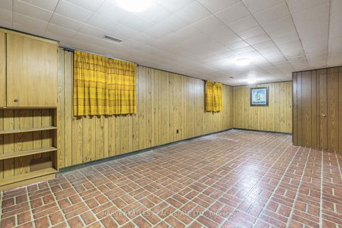 Photo 17 at 246 Brighton Avenue, Bathurst Manor, Toronto