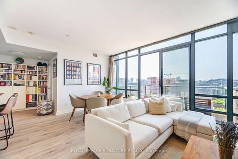 Photo 5 at 1405 - 438 King Street W, Waterfront Communities C1, Toronto