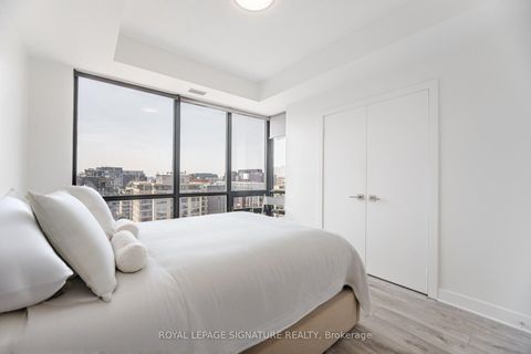 Photo 12 at 1405 - 438 King Street W, Waterfront Communities C1, Toronto