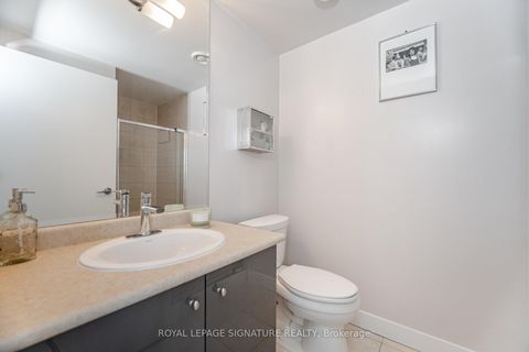 Photo 14 at 1405 - 438 King Street W, Waterfront Communities C1, Toronto