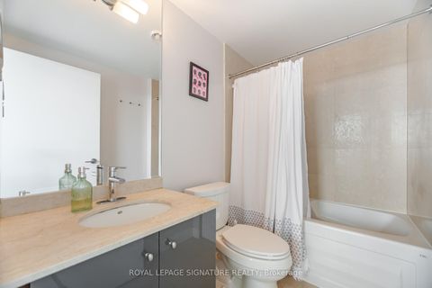 Photo 15 at 1405 - 438 King Street W, Waterfront Communities C1, Toronto