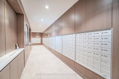 Photo 13 at 2315 - 1 Concord Cityplace Way, Waterfront Communities C1, Toronto