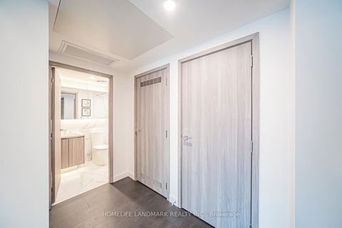 Photo 26 at 2315 - 1 Concord Cityplace Way, Waterfront Communities C1, Toronto