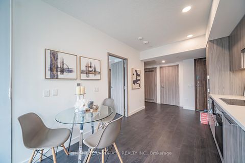 Photo 29 at 2315 - 1 Concord Cityplace Way, Waterfront Communities C1, Toronto