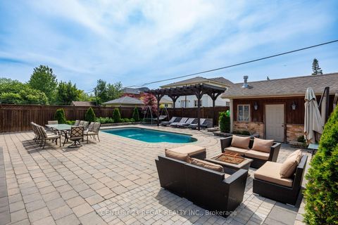 Photo 22 at 127 Sultana Avenue, Lawrence, Toronto