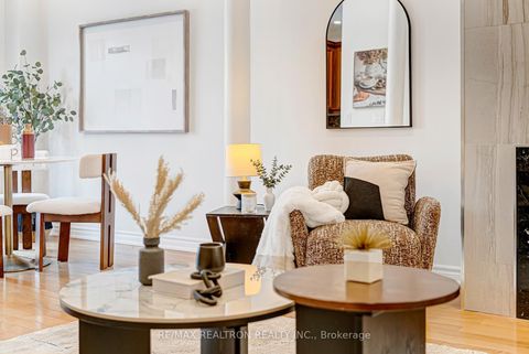 Photo 2 at 61 Romance Drive, Rouge Woods, Richmond Hill