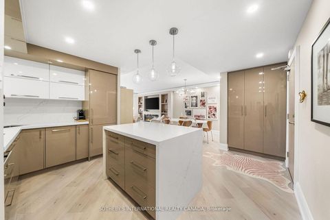 Photo 8 at 301 - 235 St Clair Avenue W, Casa Loma, Toronto