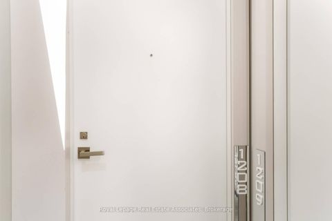 Photo 4 at 1208 - 30 Ordnance Street, Niagara, Toronto