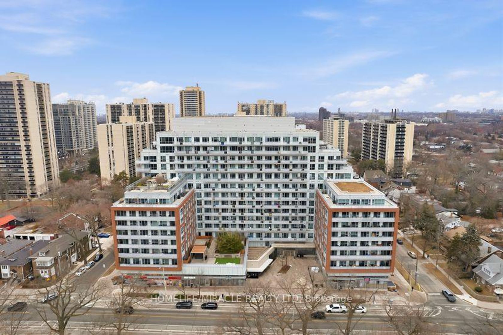 1218 - 1830 Bloor Street, High Park North, Toronto photo number 2