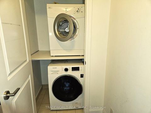 Photo 9 at 1009 - 370 Highway 7, Doncrest, Richmond Hill