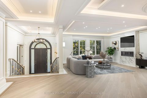 Photo 4 at 47 Danville Drive, Windfields, Toronto