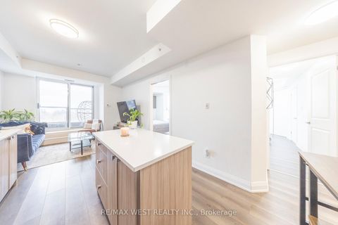 Photo 10 at 901 - 3655 Kingston Road, Scarborough Village, Toronto