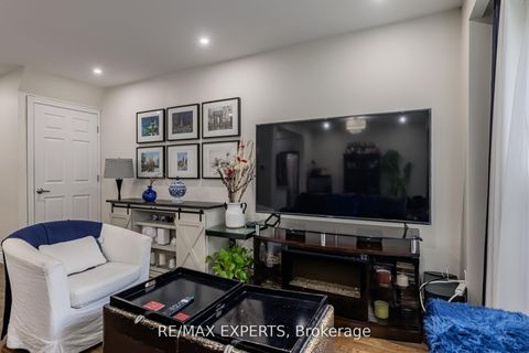 Photo 7 at 44 - 30 Dundalk Drive, Dorset Park, Toronto