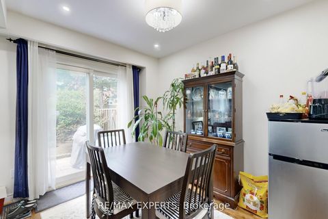 Photo 10 at 44 - 30 Dundalk Drive, Dorset Park, Toronto