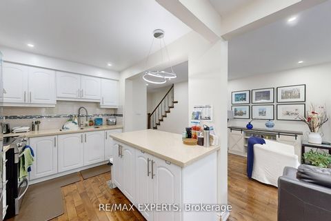 Photo 12 at 44 - 30 Dundalk Drive, Dorset Park, Toronto