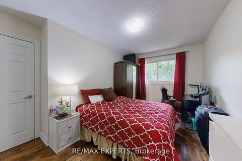 Photo 15 at 44 - 30 Dundalk Drive, Dorset Park, Toronto