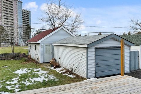 Photo 6 at 46 Glenshephard Drive, Kennedy Park, Toronto