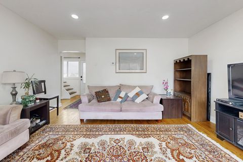 Photo 12 at 46 Glenshephard Drive, Kennedy Park, Toronto