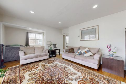 Photo 13 at 46 Glenshephard Drive, Kennedy Park, Toronto