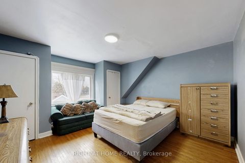 Photo 21 at 46 Glenshephard Drive, Kennedy Park, Toronto