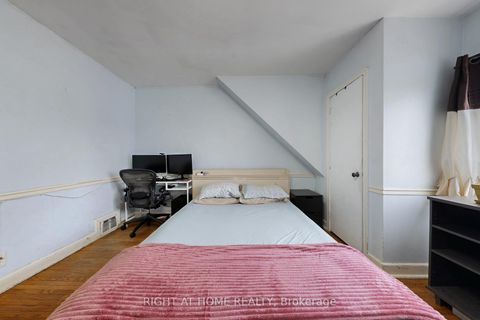 Photo 26 at 46 Glenshephard Drive, Kennedy Park, Toronto