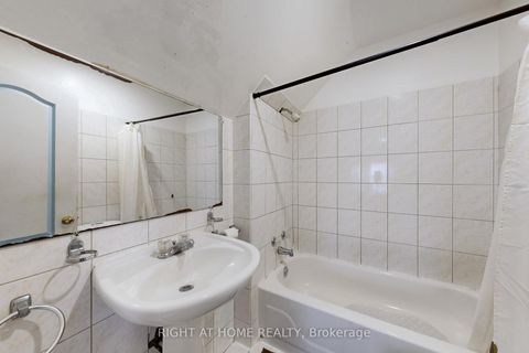 Photo 27 at 46 Glenshephard Drive, Kennedy Park, Toronto