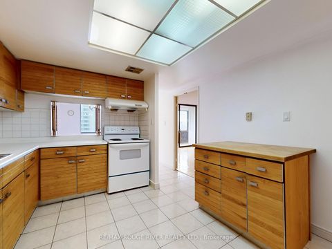 Photo 13 at 1007 - 2350 Bridletowne Circle, L'Amoreaux, Toronto