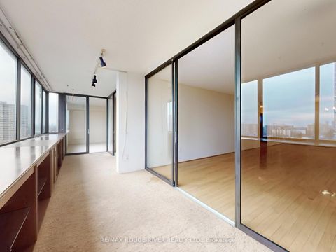 Photo 17 at 1007 - 2350 Bridletowne Circle, L'Amoreaux, Toronto