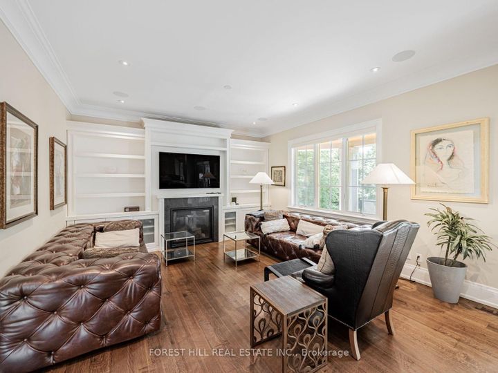 Photo 6 at 302 Pinehurst Drive W, FD Ford, Oakville