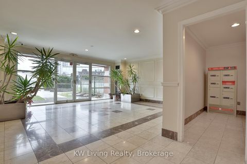 Photo 3 at 101 - 9 Chalmers Road, Doncrest, Richmond Hill