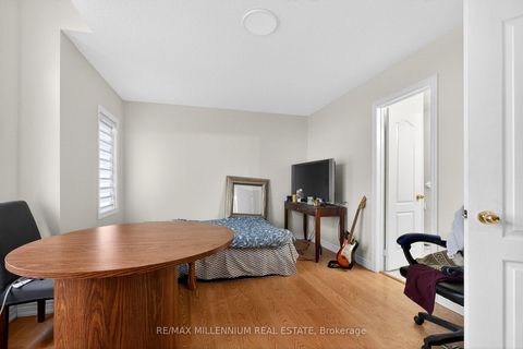 Photo 25 at 75 Twin Hill Crescent, Vellore Village, Vaughan