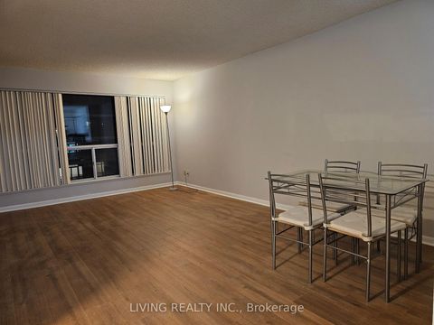 Photo 6 at 801 - 7 Carlton Street, Yonge Corridor, Toronto