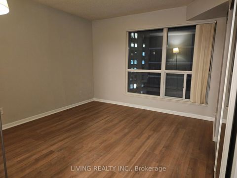 Photo 8 at 801 - 7 Carlton Street, Yonge Corridor, Toronto