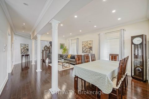 Photo 7 at 116 Colesbrook Road, Westbrook, Richmond Hill