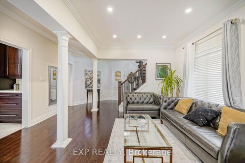 Photo 13 at 116 Colesbrook Road, Westbrook, Richmond Hill