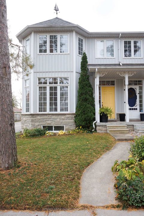 Photo 1 at 983 Lake Drive E, Sutton & Jackson's Point, Georgina