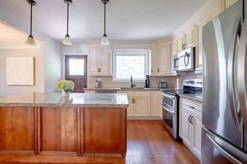 Photo 11 at 80 Centre Street, Schomberg, King