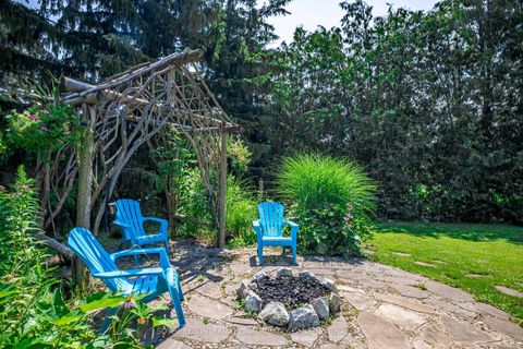 Photo 24 at 80 Centre Street, Schomberg, King