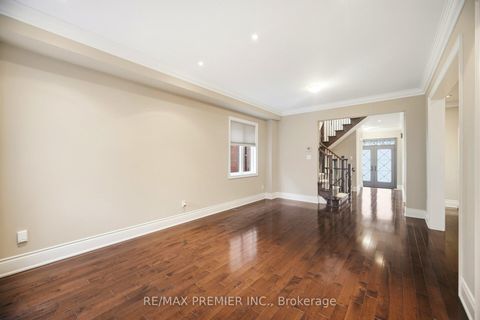 Photo 4 at 56 Stark Crescent, Vellore Village, Vaughan