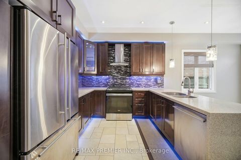 Photo 7 at 56 Stark Crescent, Vellore Village, Vaughan