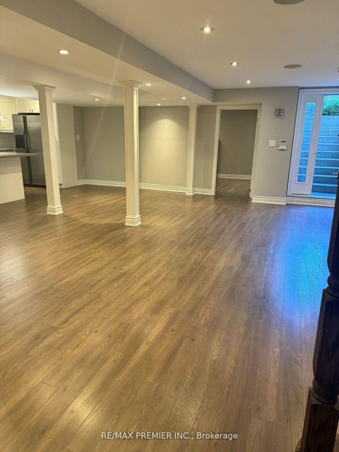 Photo 31 at 56 Stark Crescent, Vellore Village, Vaughan