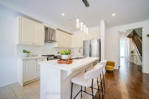 Photo 5 at 53 Ducharme Drive, Rural Richmond Hill, Richmond Hill