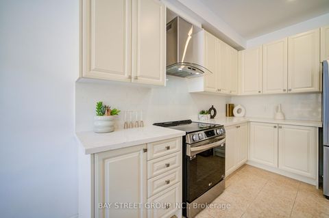 Photo 7 at 53 Ducharme Drive, Rural Richmond Hill, Richmond Hill