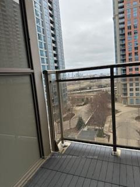 Photo 11 at 609 - 5229 Dundas Street W, City Centre West, Toronto