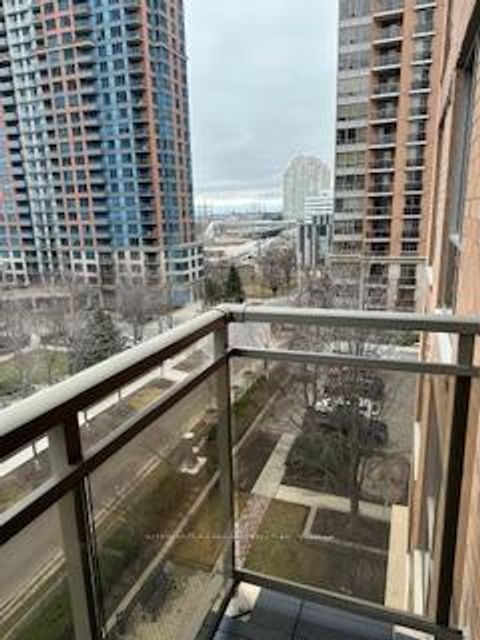 Photo 14 at 609 - 5229 Dundas Street W, City Centre West, Toronto