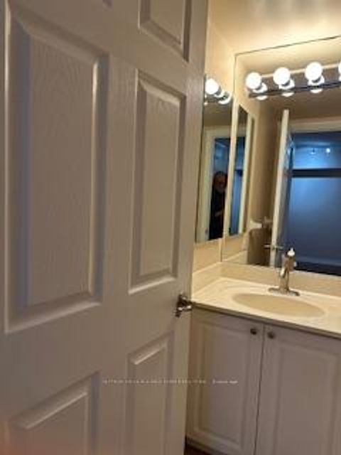 Photo 18 at 609 - 5229 Dundas Street W, City Centre West, Toronto